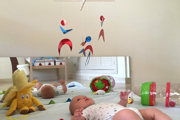Giochi per neonati fai da te: idee e tutorial - Scuolainsoffitta